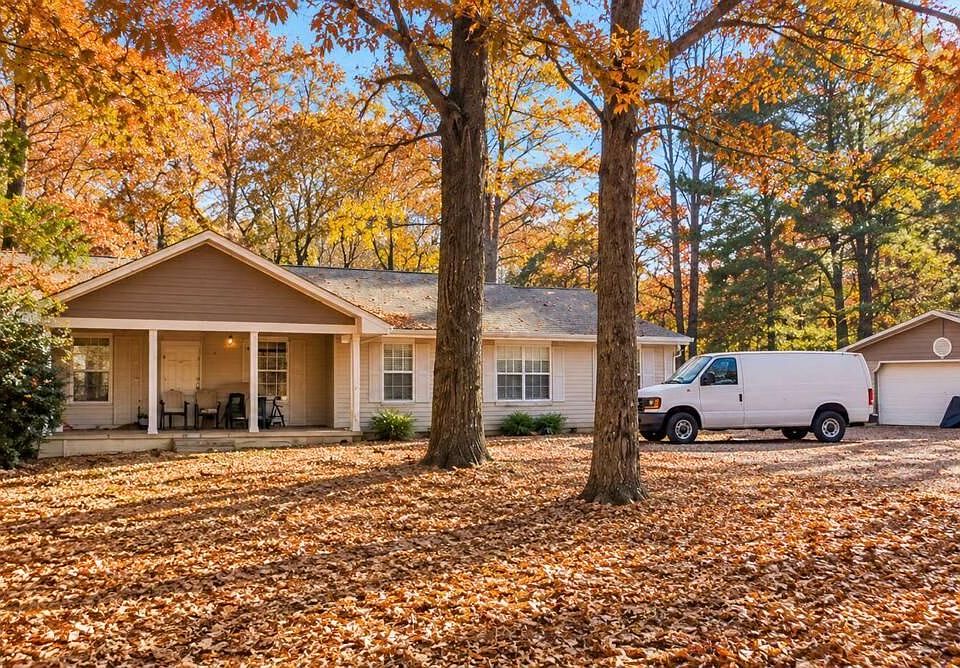 1st image of 2064 Killian Hill Rd