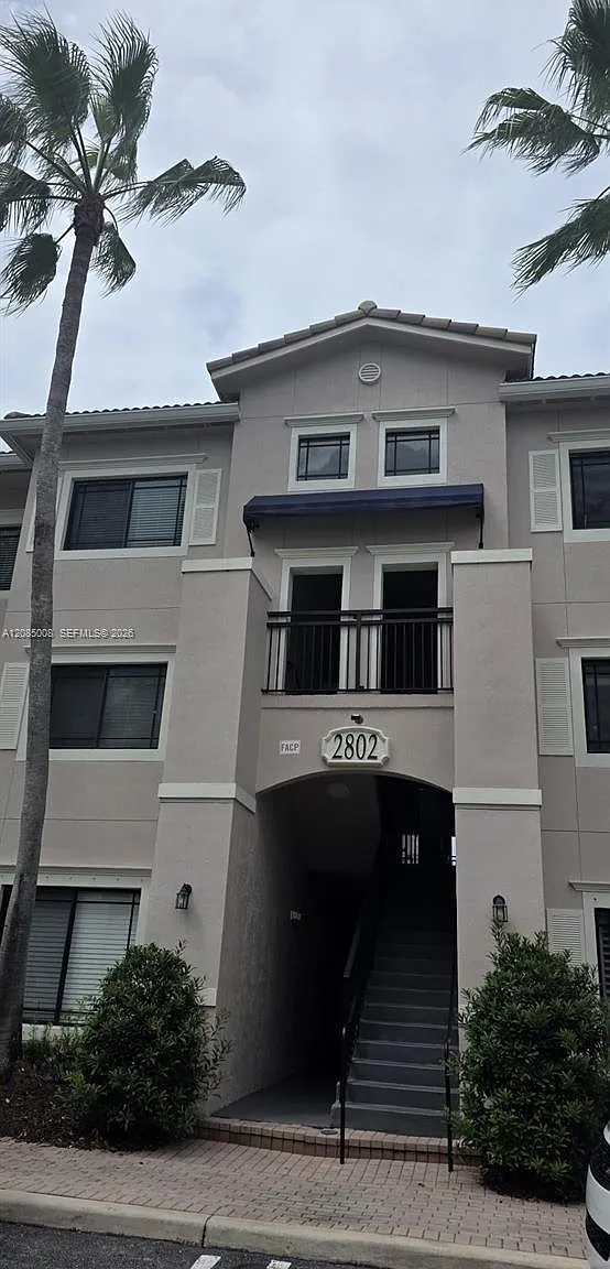 2 bed, 2.0 bath, $2,400 — Photo 1