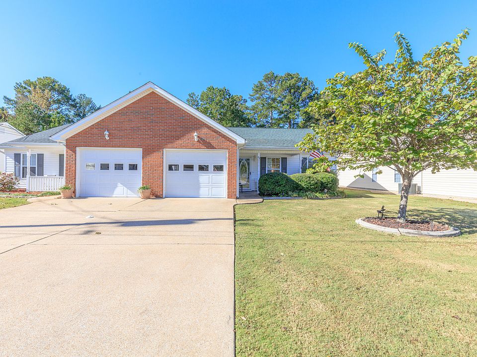 1st image of 64 Yellow Brick Rd