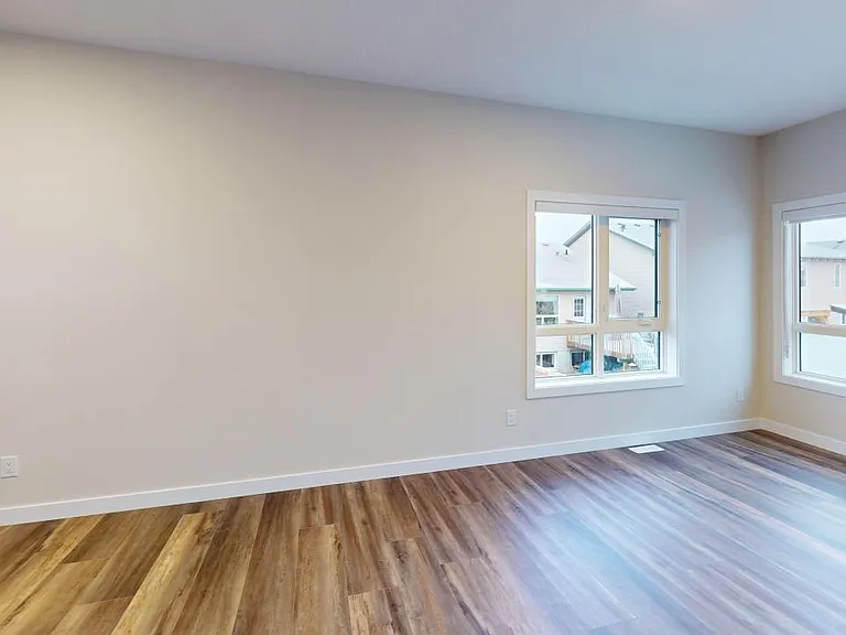4703 32nd Ave — Photo 112