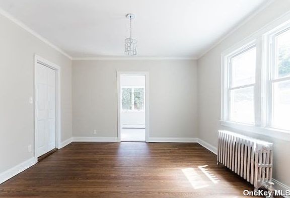 5th image of 247 Cornwell Ave