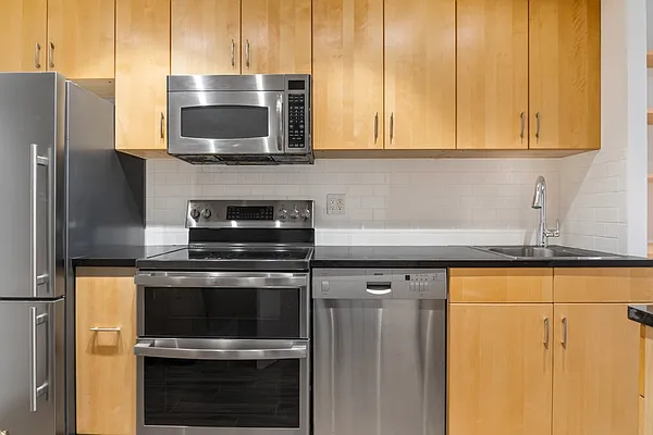 Rented by Nest Seekers International | media 38