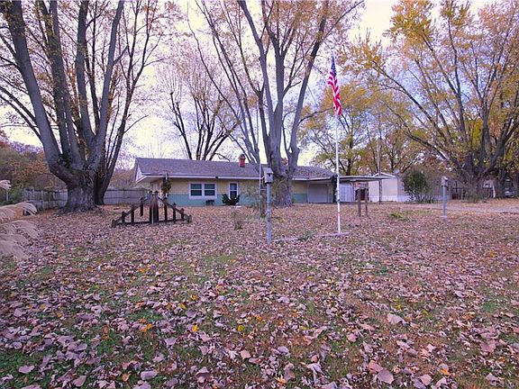 2nd image of 803 County Road 500 E