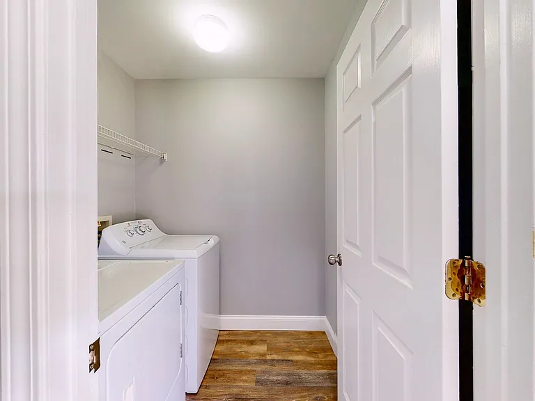 11239 Walland Ln — Photo 53