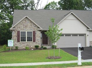 5238 Stonefield Dr, Mount Joy, PA 17552