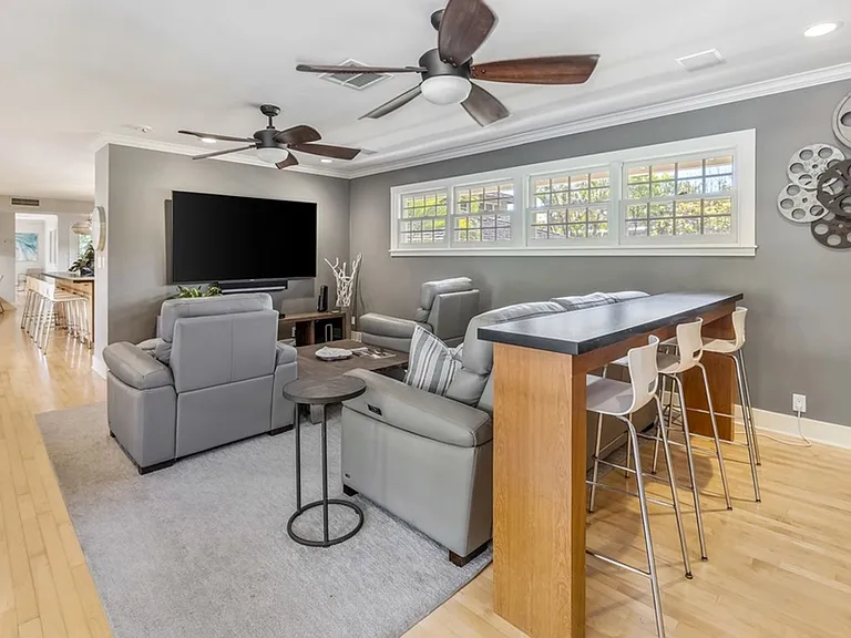 5687 Kalanianaole Hwy — Photo 17