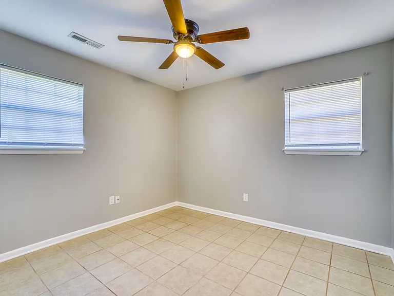 704 Candler Ave #B — Photo 20