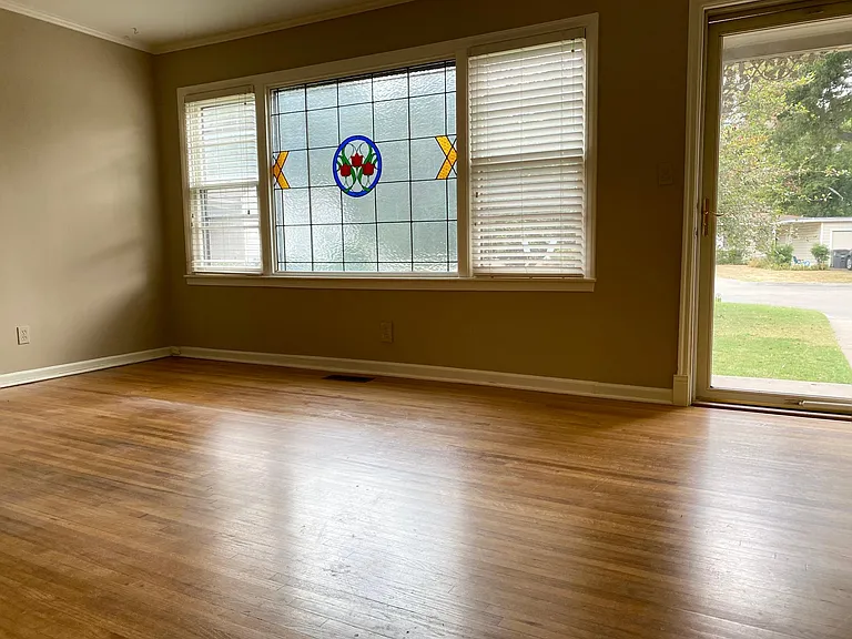 3717 S Cincinnati Ave — Photo 2