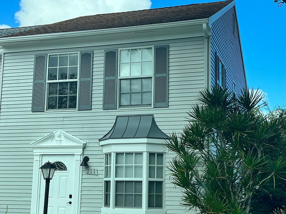 1st image of 211 Old English Dr