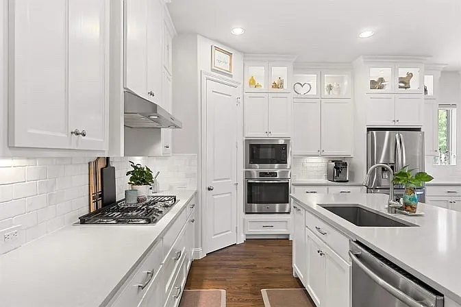 4701 Hill Meadow Rd — Photo 3