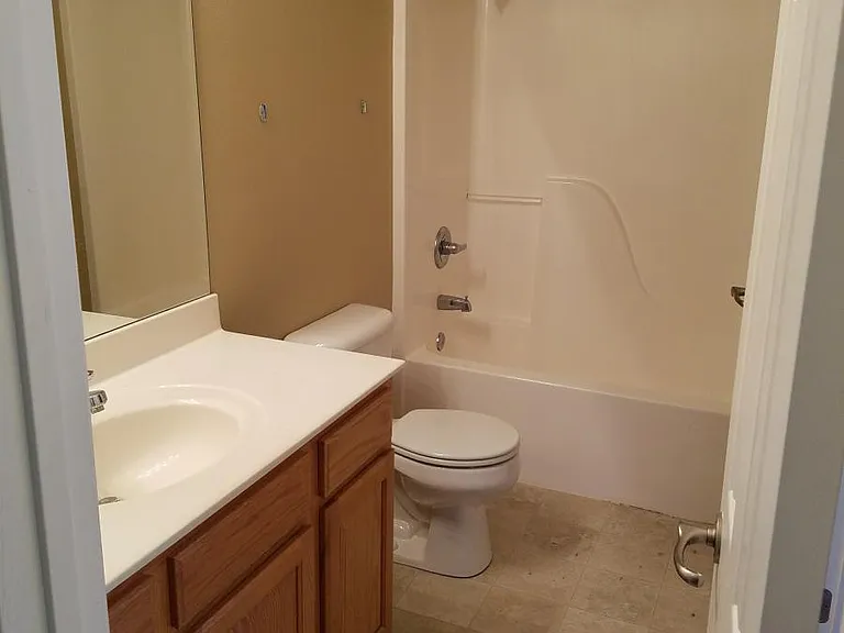 14613 Locust St — Photo 7