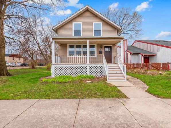 212 Sawyer Ave, La Grange, IL 60525