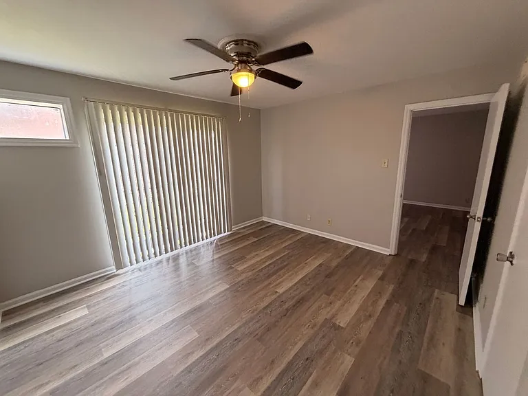 1708 Jennifer Rd #D9 — Photo 17
