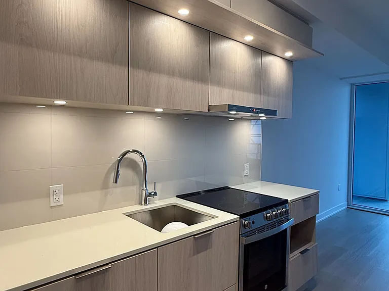 448 Burnhamthorpe Rd W #4710 — Photo 3