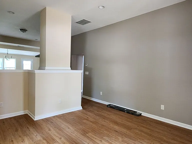 1735 Bolton Rd NW — Photo 14