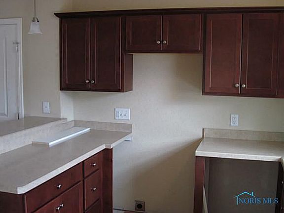 4th image of 1738 Brooklynn Park
