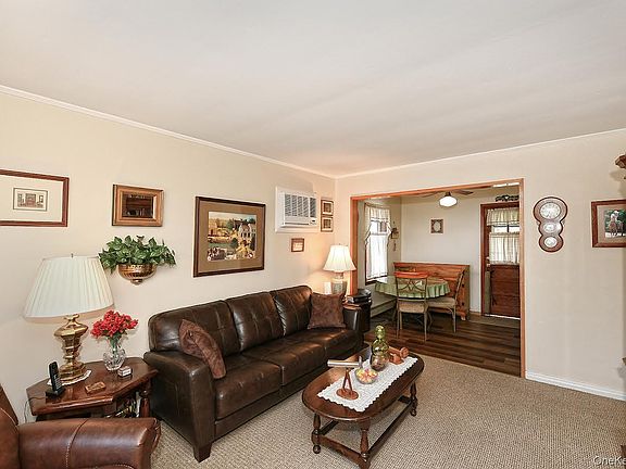 3rd image of 3551 Condor Road