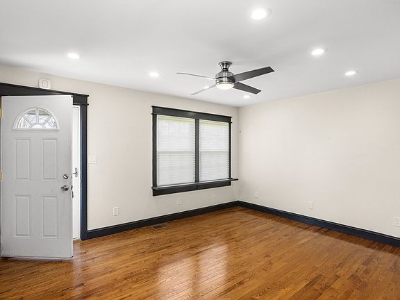 5th image of 2825 Desplane Dr