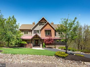 968 Scots Pine Ln, Hazle Township, PA 18202