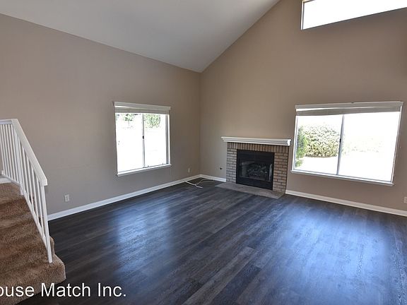3rd image of 37448 Vineyard Knoll Dr