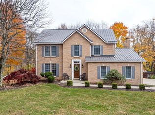 128 Pinewood Dr, Weirton, WV 26062