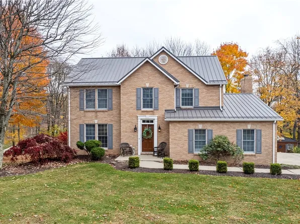 128 Pinewood Dr, Weirton, WV 26062