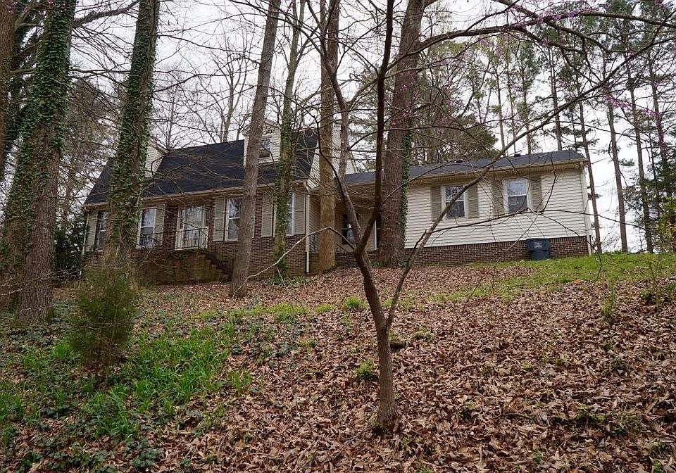 1st image of 529 Hillwood Dr