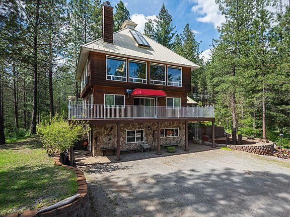 2nd image of 483 Paradise Ln