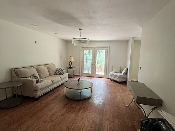 5th image of 4487 Post Pl APT 126