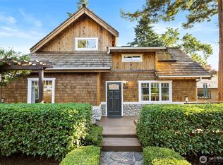 639 12th Ave, Kirkland, WA 98033