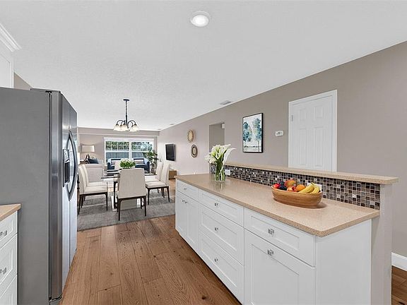 3rd image of 110 N Tremain St APT 209