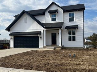 377 N Clearwater Dr, Perry, MI 48872