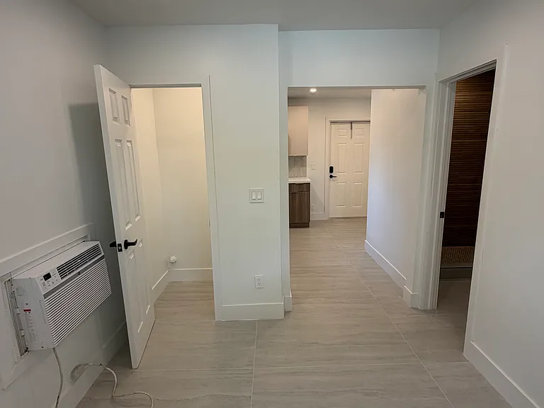 1301 NE 13th Ave #20 — Photo 10