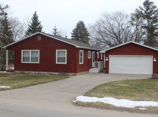 235 Brand St, Elk Rapids, MI 49629