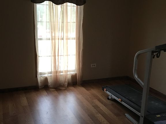 2nd image of 114 S Dupre St