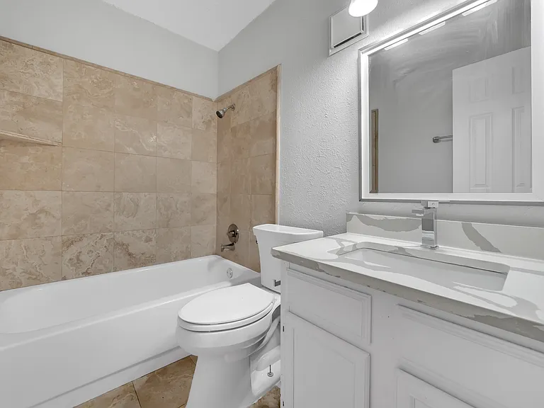 2111 E Belt Line Rd — Photo 18