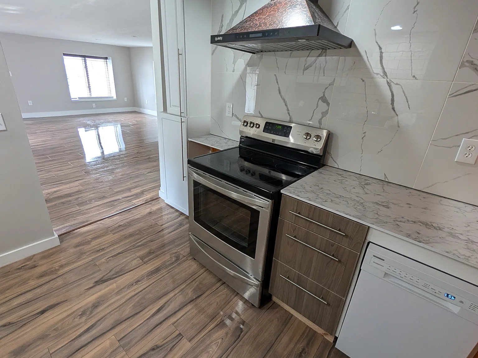 1 bed, 882 sqft, $950 — Photo 4