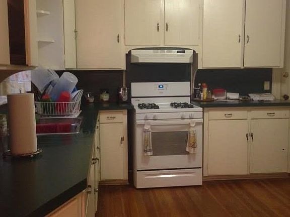 2nd image of 227 McLennan Ave #29