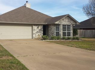 108 Hickory Rd, Bullard, TX 75757