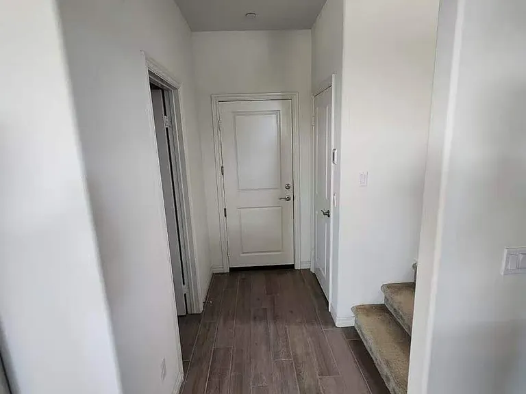 15953 Mentz Ct — Photo 4
