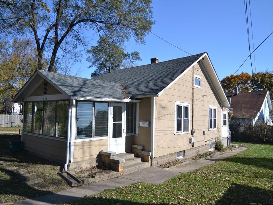 1st image of 226 Hyde Park Ave