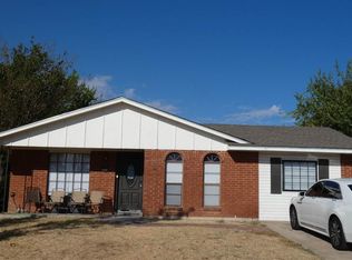 3213 SE Coachman Pl, Lawton, OK 73501
