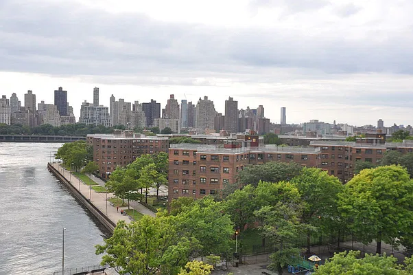 Rented by (Legacy) NY 101, Inc. | media 38