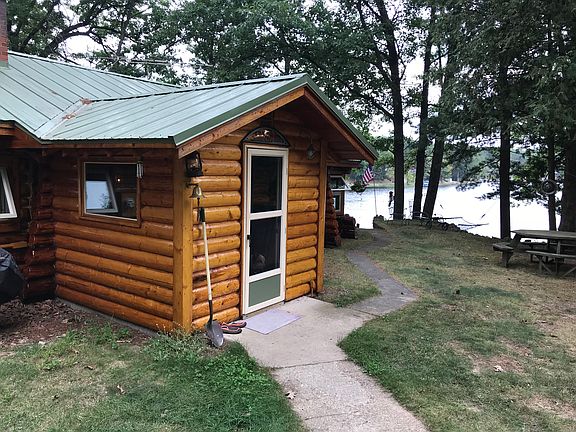 4th image of 331 W Long Lake Dr