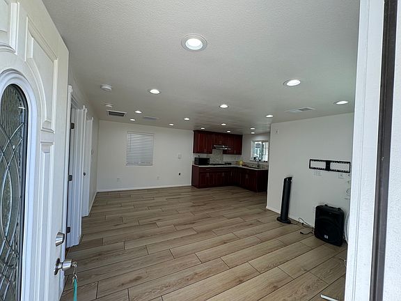 4th image of 7708 Wasola St