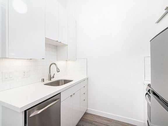 4th image of 1235 17th Ave APT 5