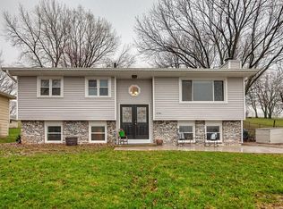 4746 Wakonda Dr, Norwalk, IA 50211