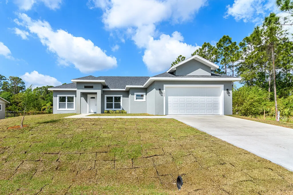 4 bed, 2000 sqft, $2,700 — Photo 2