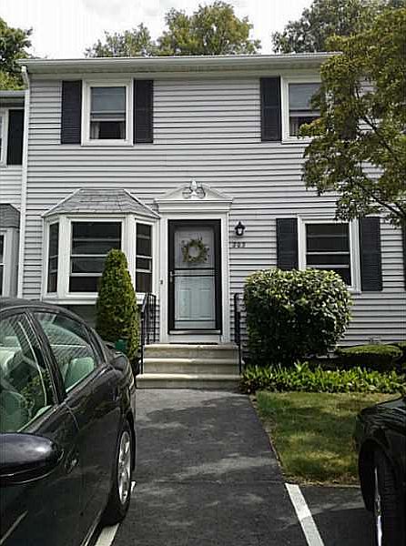1st image of 203 Woodhaven Ct #203