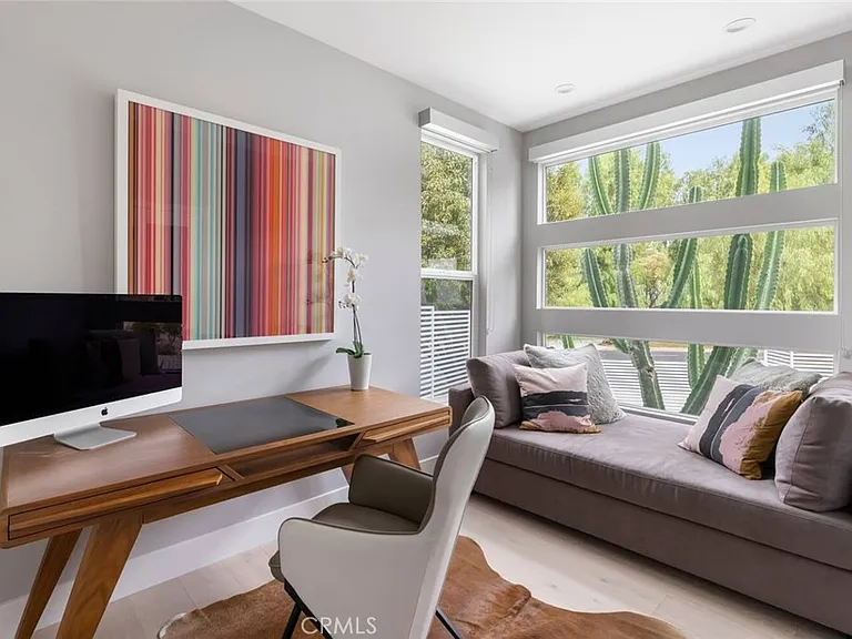 4731 Topanga Canyon Blvd — Photo 21